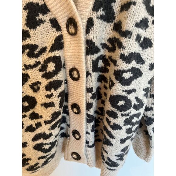 Catherine Malandrino Animal Print XL Oversized Acrylic Cardigan - Picture 1 of 12